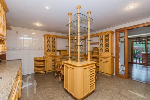 Image 11 - 272923